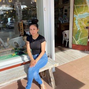 Meet your Posher, Anabel